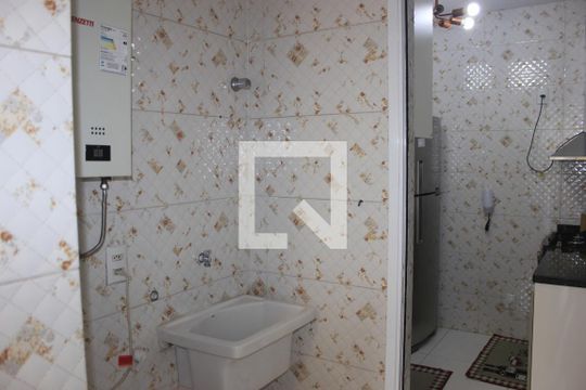 Lavanderia de apartamento para alugar com 3 quartos, 86m² em Vila Barros, Guarulhos