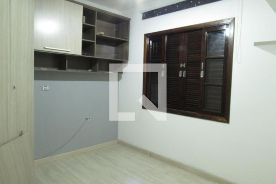 Quarto 1 de casa à venda com 3 quartos, 250m² em Santo Antônio, Osasco