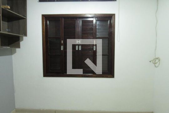 Quarto 1 de casa à venda com 3 quartos, 250m² em Santo Antônio, Osasco
