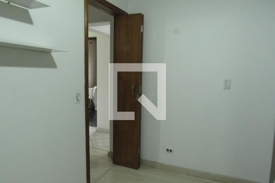 Quarto 1 de casa à venda com 3 quartos, 250m² em Santo Antônio, Osasco