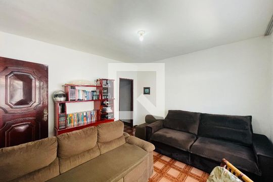 Sala de casa à venda com 1 quarto, 75m² em Jardim Santa Mena, Guarulhos