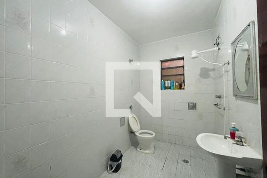 Banheiro de casa à venda com 1 quarto, 75m² em Jardim Santa Mena, Guarulhos