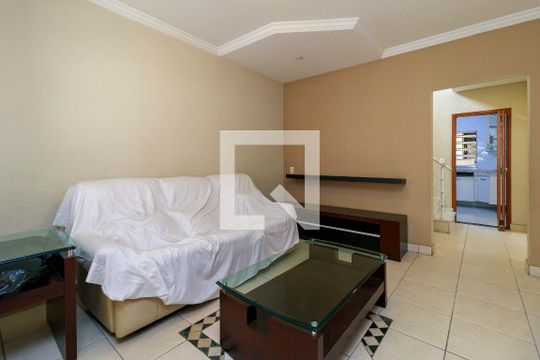 Sala de casa à venda com 4 quartos, 191m² em Jardim São Luís, São Paulo