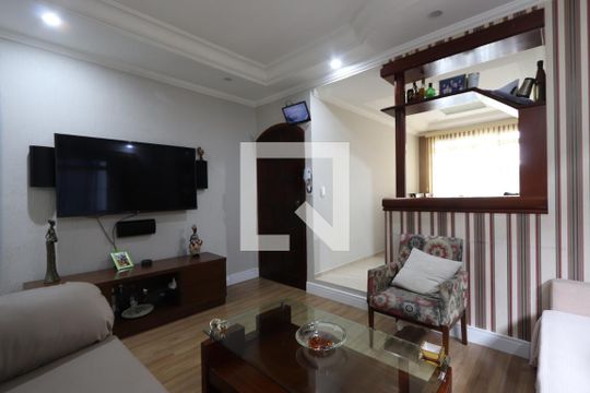 Sala de casa para alugar com 4 quartos, 250m² em Vila Bancaria, São Paulo