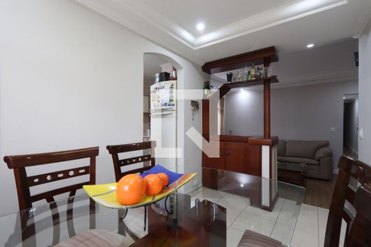 Sala de Jantar de casa para alugar com 4 quartos, 250m² em Vila Bancaria, São Paulo