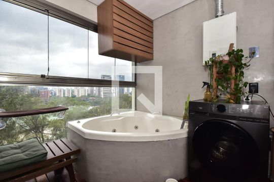 Banheiro da Suíte de apartamento para alugar com 1 quarto, 70m² em Panamby, São Paulo