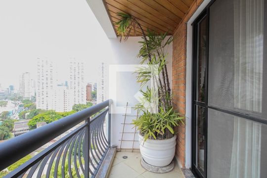 Varanda Sala de apartamento à venda com 3 quartos, 144m² em Real Parque, São Paulo