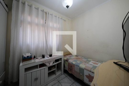 Quarto 1 de casa para alugar com 4 quartos, 250m² em Cidade Patriarca, São Paulo