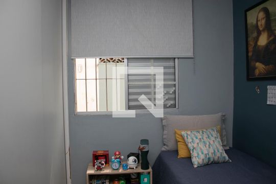 Quarto 1 de apartamento para alugar com 3 quartos, 176m² em Santa Tereza, Belo Horizonte