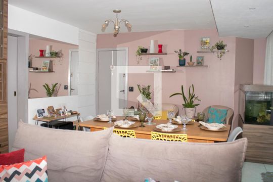 Sala de apartamento para alugar com 3 quartos, 176m² em Santa Tereza, Belo Horizonte
