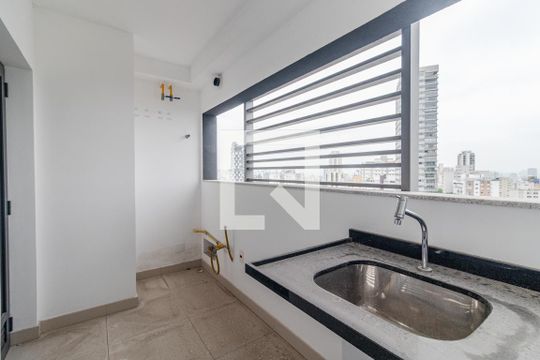 Área de Serviço de apartamento à venda com 3 quartos, 195m² em Sumarezinho, São Paulo