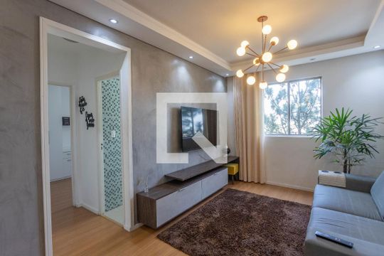 Sala de apartamento para alugar com 2 quartos, 60m² em Jardim Maria Leonor, Diadema