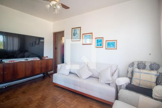 Sala de casa à venda com 3 quartos, 105m² em Santa Tereza, Porto Alegre