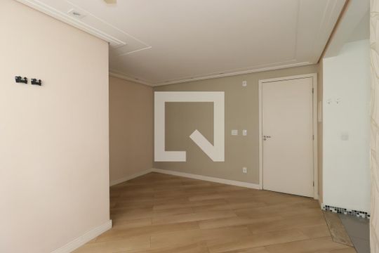 Sala de apartamento à venda com 2 quartos, 50m² em Vila Homero Thon, Santo André