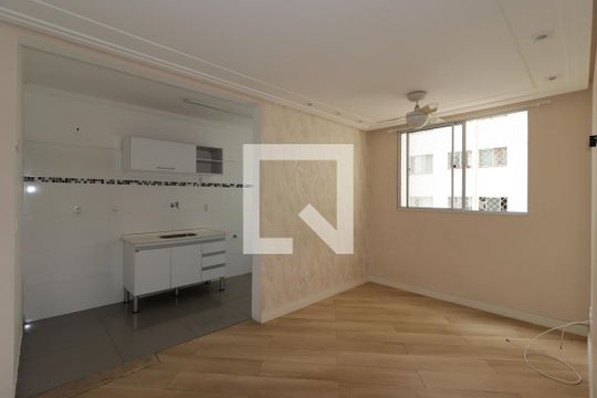 Sala de apartamento à venda com 2 quartos, 50m² em Vila Homero Thon, Santo André