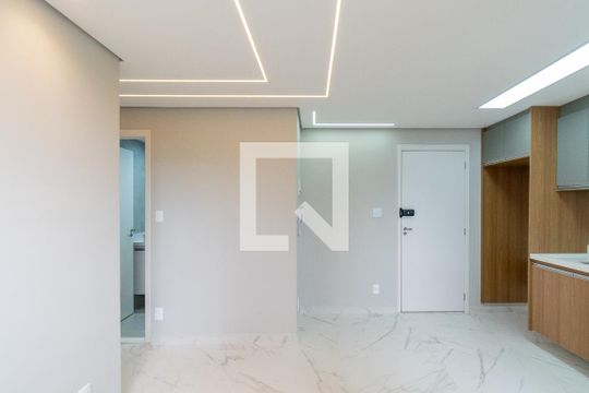 Sala de apartamento à venda com 2 quartos, 37m² em Vila Mira, São Paulo