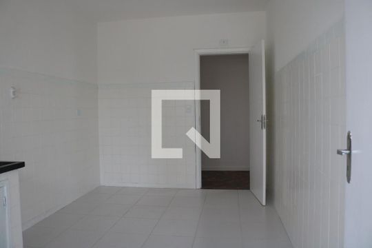 Cozinha de apartamento para alugar com 2 quartos, 110m² em Lapa, São Paulo