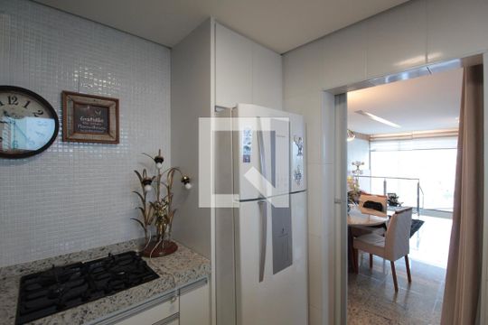 Cozinha de apartamento à venda com 3 quartos, 180m² em Dona Clara, Belo Horizonte