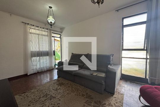 Sala de casa à venda com 3 quartos, 209m² em Santo Andre, Belo Horizonte