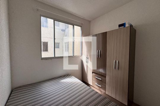 Quarto 1 de apartamento para alugar com 2 quartos, 48m² em Santos Dumont, São Leopoldo