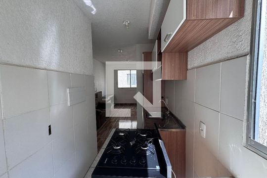 Cozinha de apartamento para alugar com 2 quartos, 48m² em Santos Dumont, São Leopoldo