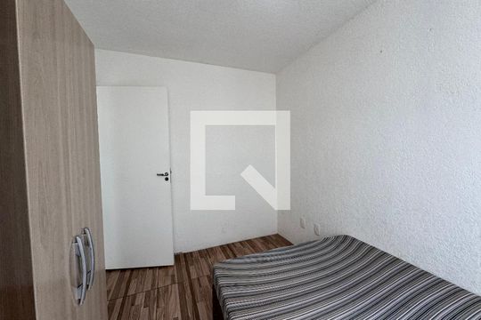 Quarto 1 de apartamento para alugar com 2 quartos, 48m² em Santos Dumont, São Leopoldo