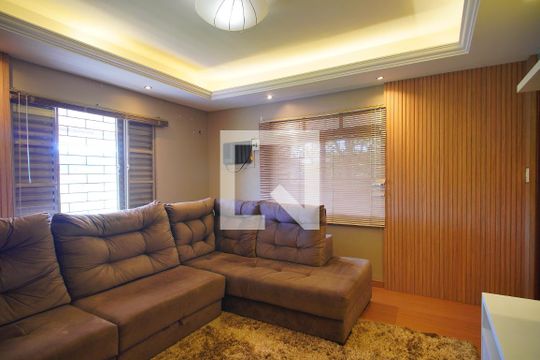 Sala de casa à venda com 3 quartos, 250m² em Guarani, Novo Hamburgo