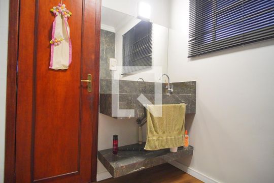 Lavabo de casa à venda com 3 quartos, 250m² em Guarani, Novo Hamburgo