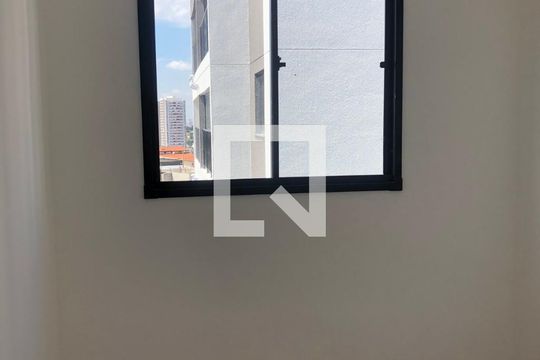 Quarto 2 de apartamento para alugar com 2 quartos, 42m² em Vila Marina, São Paulo