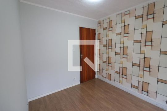 Sala de apartamento à venda com 2 quartos, 42m² em São Pedro, Osasco