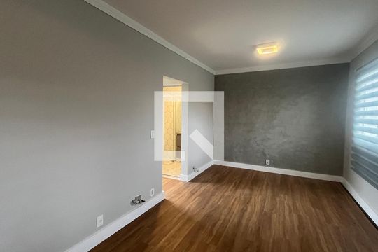 Sala/Quarto de apartamento à venda com 1 quarto, 28m² em Taquaral, Campinas