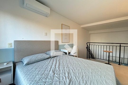 Suíte  de apartamento para alugar com 1 quarto, 63m² em Centro, Florianópolis
