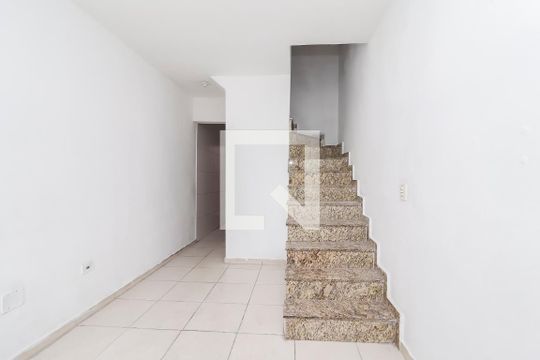 Sala de casa para alugar com 2 quartos, 80m² em Jardim Nossa Senhora do Carmo, São Paulo