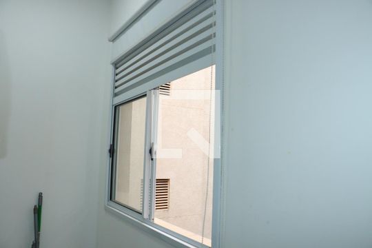 Área de Serviço de apartamento para alugar com 2 quartos, 45m² em Petrópolis, Cotia