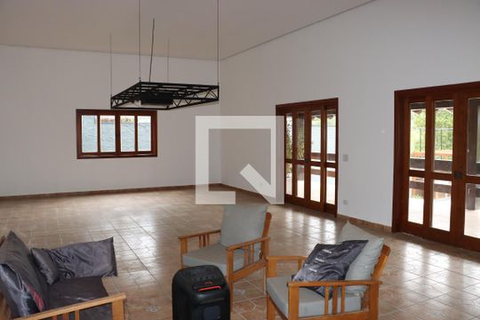Sala 2 de casa de condomínio para alugar com 7 quartos, 570m² em Jardim Passargada I, Cotia