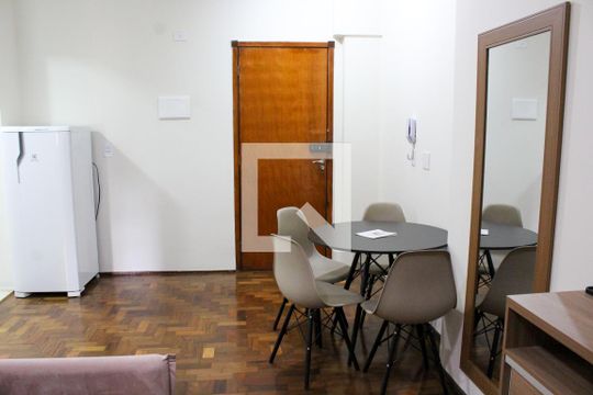 Sala de apartamento à venda com 2 quartos, 56m² em Santa Ifigênia, São Paulo