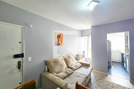 Sala  de apartamento para alugar com 2 quartos, 55m² em Vila Rio de Janeiro, Guarulhos