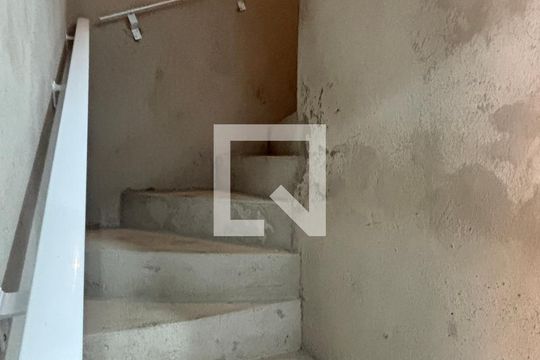 Escada de casa à venda com 3 quartos, 100m² em Parque Erasmo Assunção, Santo André