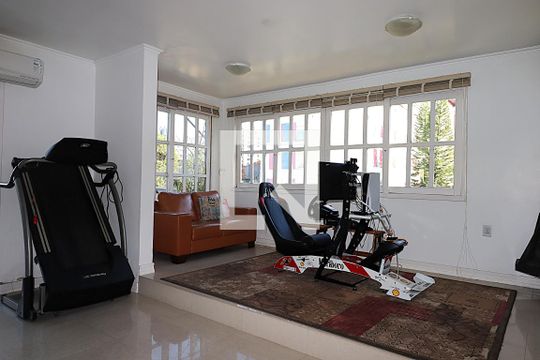 Apartamento à venda com 4 quartos, 196m² em Moinhos de Vento, Porto Alegre