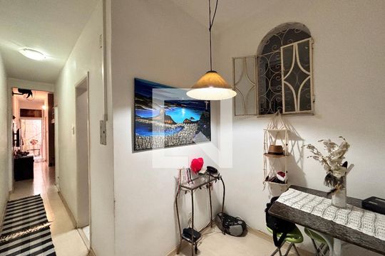 Hall de entrada de apartamento à venda com 1 quarto, 40m² em Copacabana, Rio de Janeiro