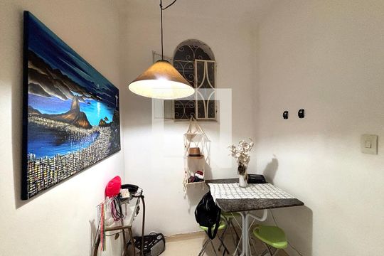 Hall de entrada de apartamento à venda com 1 quarto, 40m² em Copacabana, Rio de Janeiro
