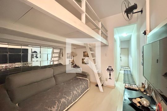 Sala de apartamento à venda com 1 quarto, 40m² em Copacabana, Rio de Janeiro