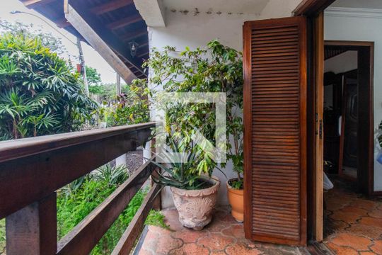 Varanda da Sala de casa à venda com 2 quartos, 412m² em Vila Nova, Porto Alegre