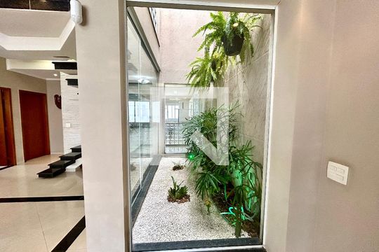 Sala de casa à venda com 4 quartos, 427m² em Vila Galvão, Guarulhos