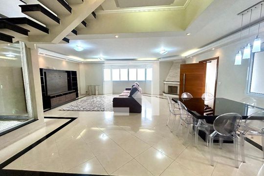 Sala de casa à venda com 4 quartos, 427m² em Vila Galvão, Guarulhos