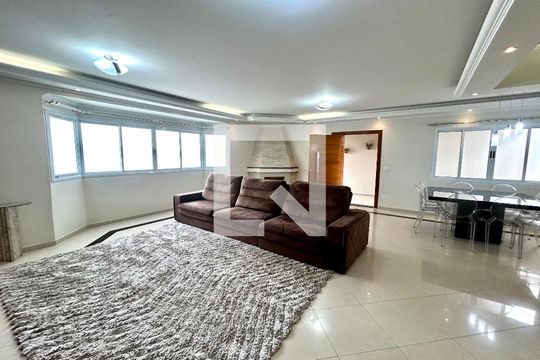 Sala de casa à venda com 4 quartos, 427m² em Vila Galvão, Guarulhos
