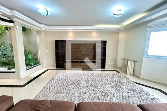 Sala de casa à venda com 4 quartos, 427m² em Vila Galvão, Guarulhos