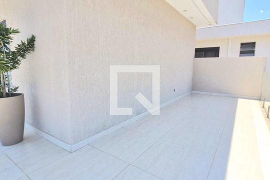 Varanda  de casa de condomínio à venda com 3 quartos, 360m² em Parque das Orquídeas, Lagoa Santa