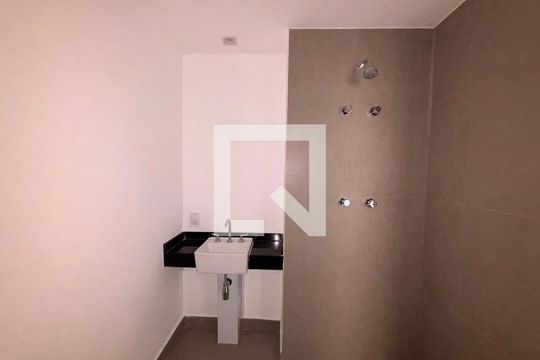 Banheiro de kitnet/studio à venda com 1 quarto, 19m² em Vila Mariana, São Paulo