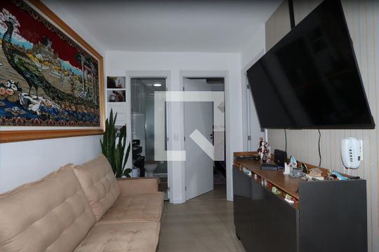 Sala de apartamento à venda com 2 quartos, 32m² em Vila Santa Clara, São Paulo